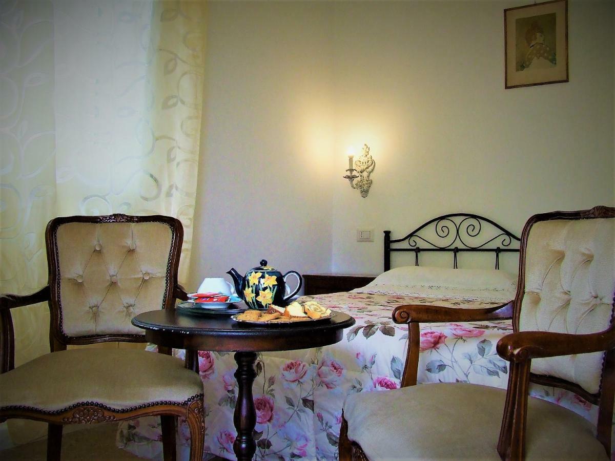 Casa Cipriani Bed & Breakfast Potenza Picena Exterior photo